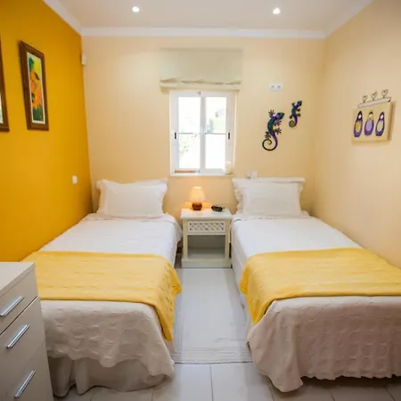 Casa Laura 펜션 카르보에이루